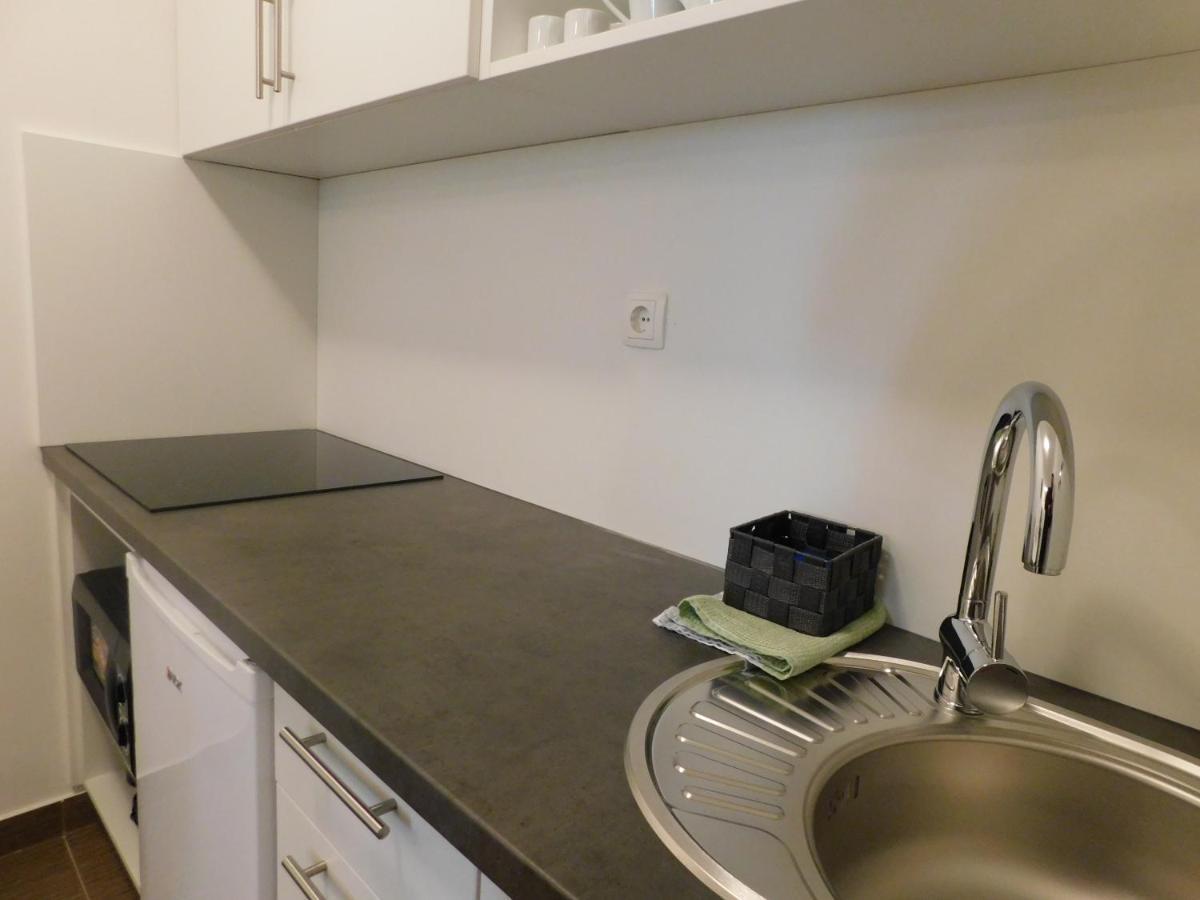 류블랴나 Modern Center Studio Under The Castle - Free Parking 아파트 외부 사진