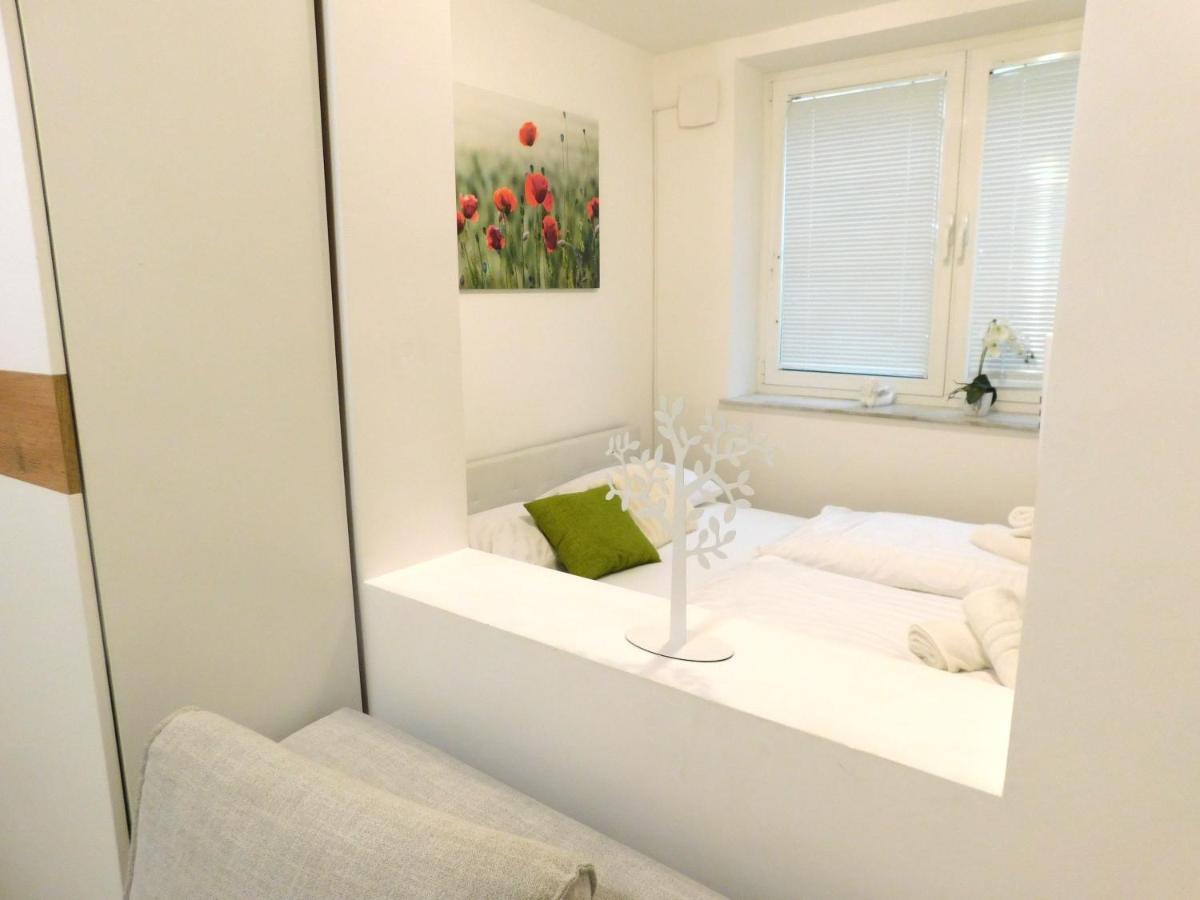 류블랴나 Modern Center Studio Under The Castle - Free Parking 아파트 외부 사진